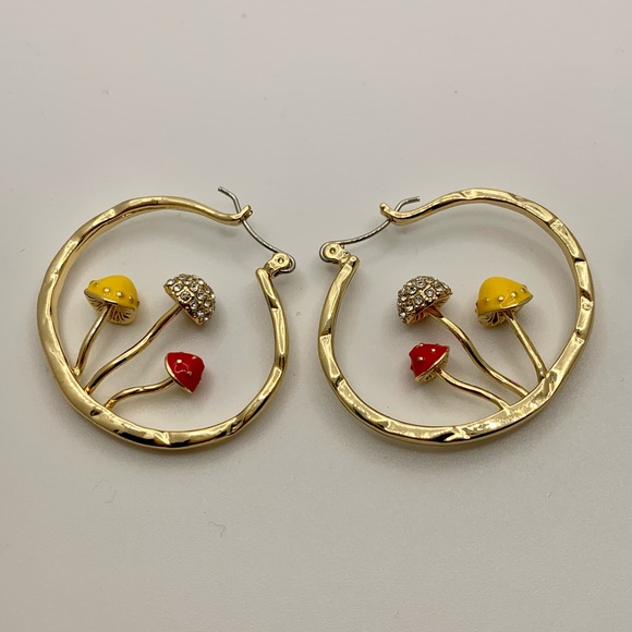 Brand New Gold Mushroom Hoop Earrings Gift for Girlfriend Gift for Daughter - Picture 4 of 5